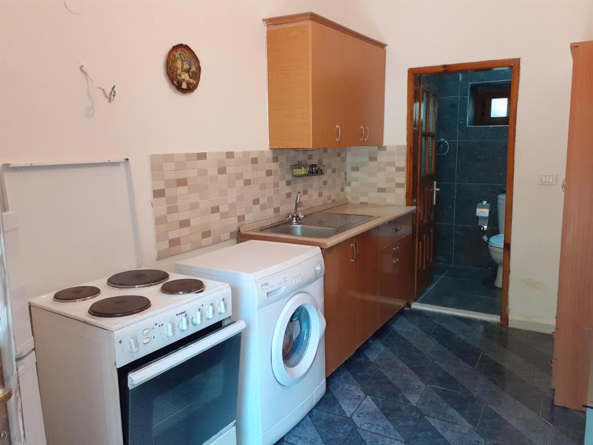 Eva Apartments Dhërmi Eksteriør billede