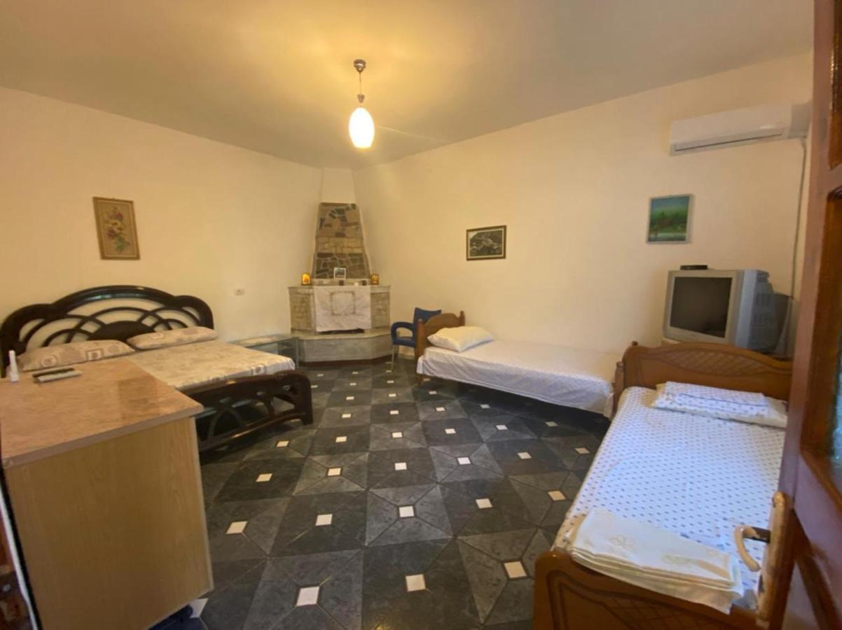 Eva Apartments Dhërmi Eksteriør billede