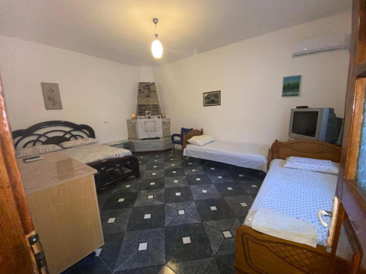 Eva Apartments Dhërmi Eksteriør billede